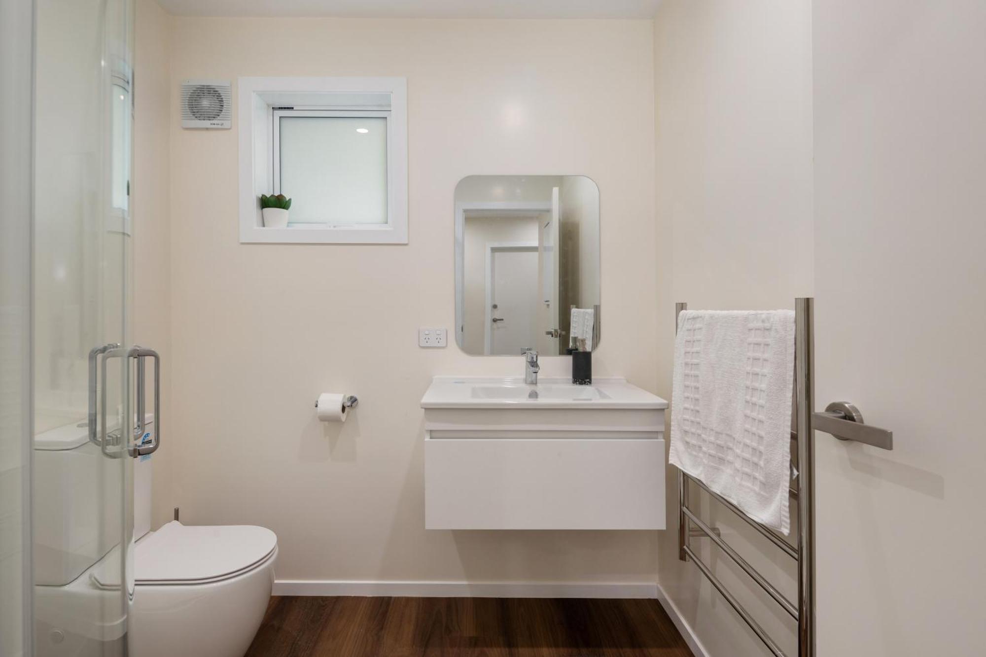 Stunning View, Privacy, Close To Ferry & Brand-New Wellington Exteriör bild