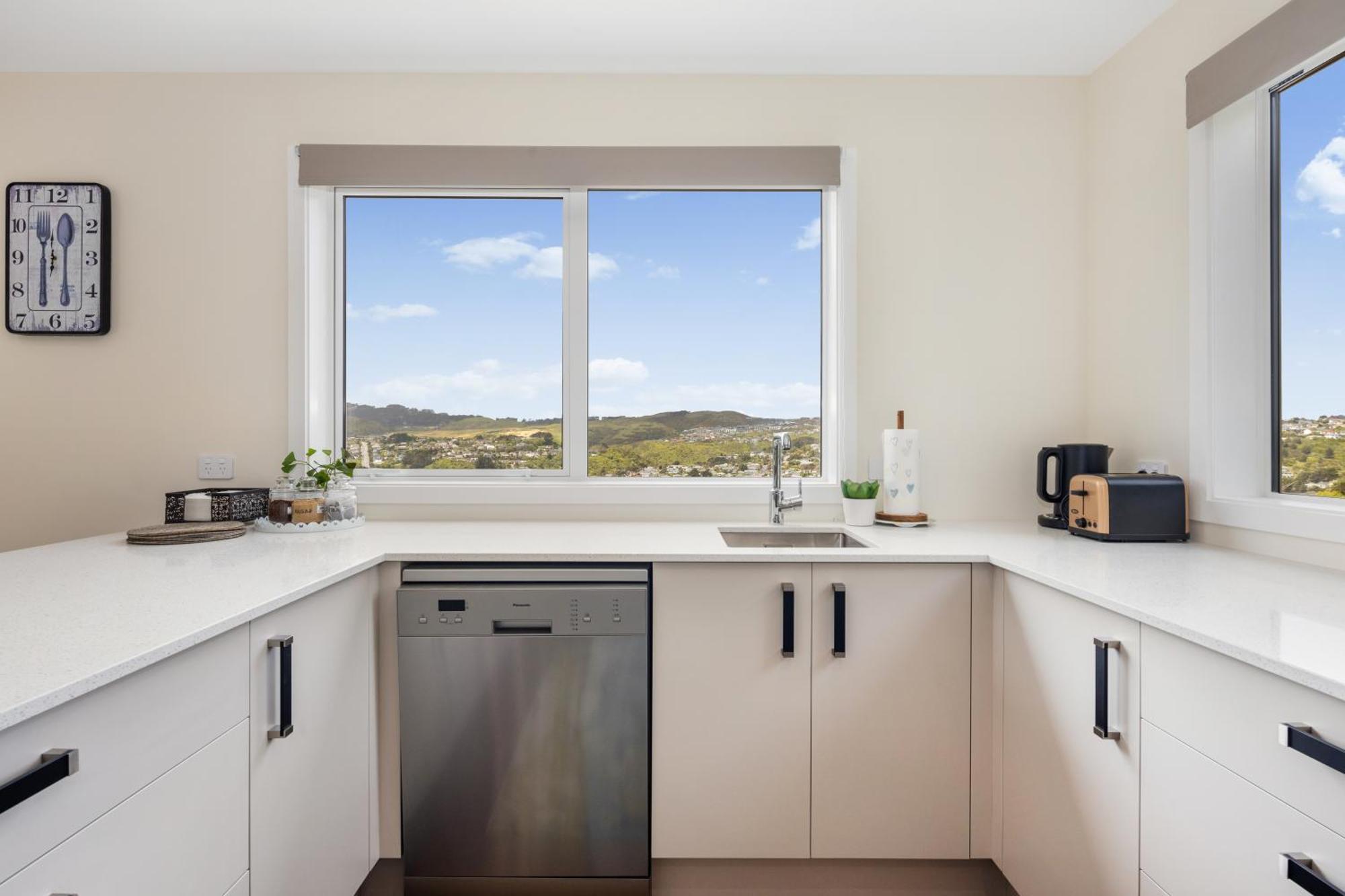 Stunning View, Privacy, Close To Ferry & Brand-New Wellington Exteriör bild